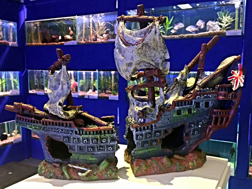 Best Aquarium Decorations Unique Ornaments For Fish Tanks
